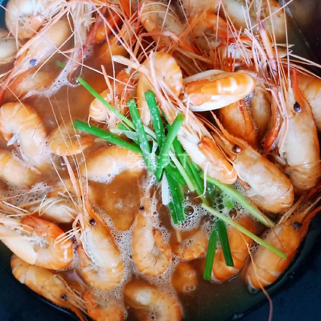 鳝鱼炒蒜苔的美味秘诀：家常菜的魅力